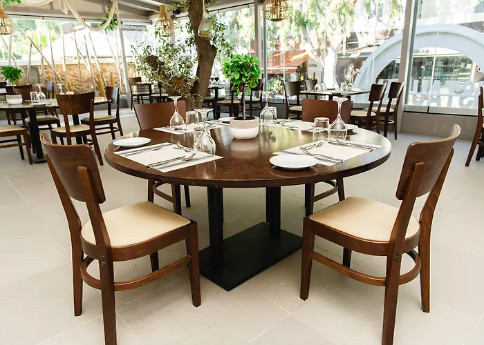 מלון Santorini 3*