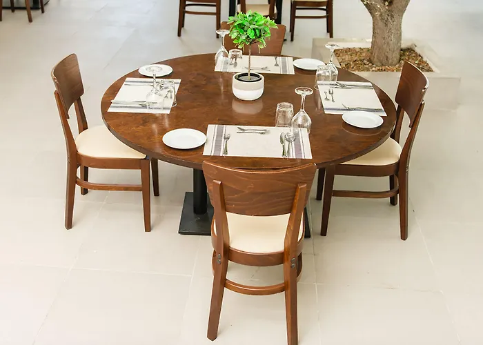 מלון Santorini 3*