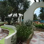 Santorini Hotel 3*