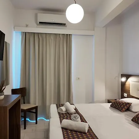 سانتوريني فندق ثيرا