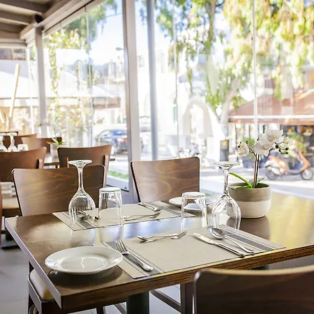 圣托里尼酒店 3*