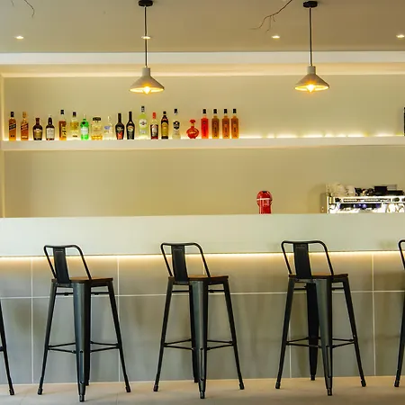 فندق سانتوريني 3*