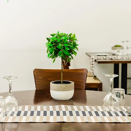 سانتوريني ثيرا