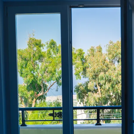 سانتوريني ثيرا