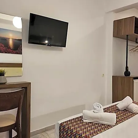 Santorini Hotel 3*