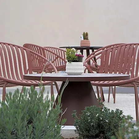 Hotel Santorini 3*