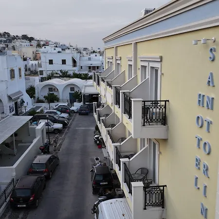 Santorini Hotel 3*