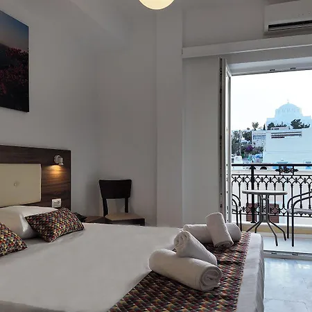 Santorini 3*