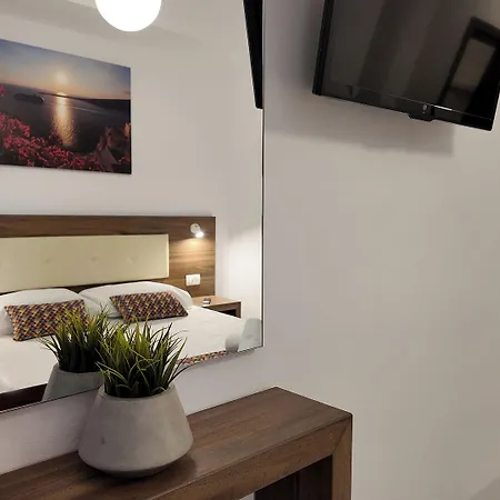 Hotel Santorini