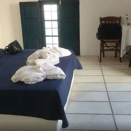 Santorini 3* Fíra