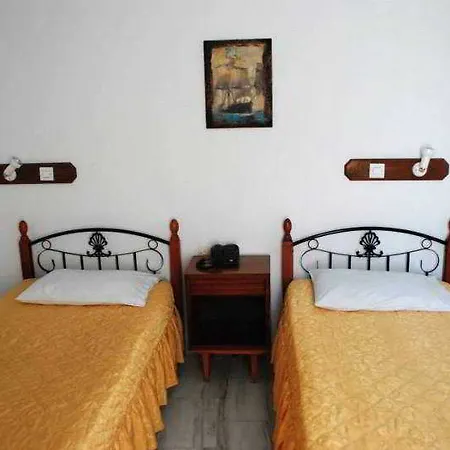 Santorini 3* Fíra
