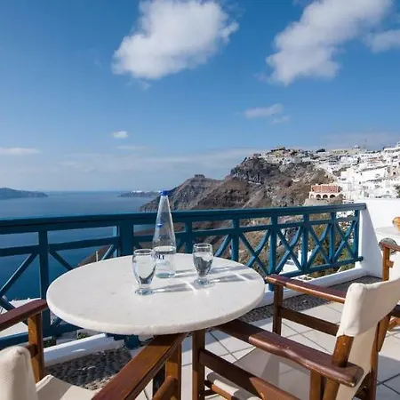 Santorini 3*