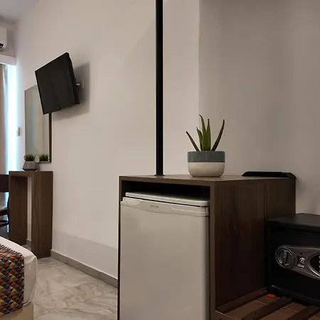 Santorini Hotel 3*
