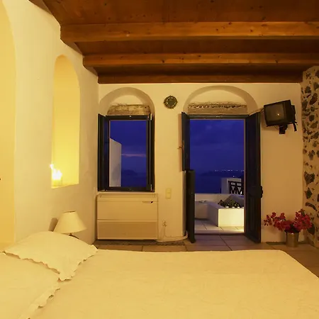 Santorini Hotel 3*