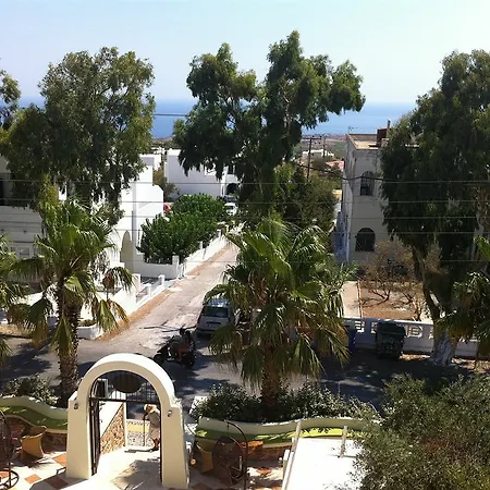 Santorini Hotel 3*