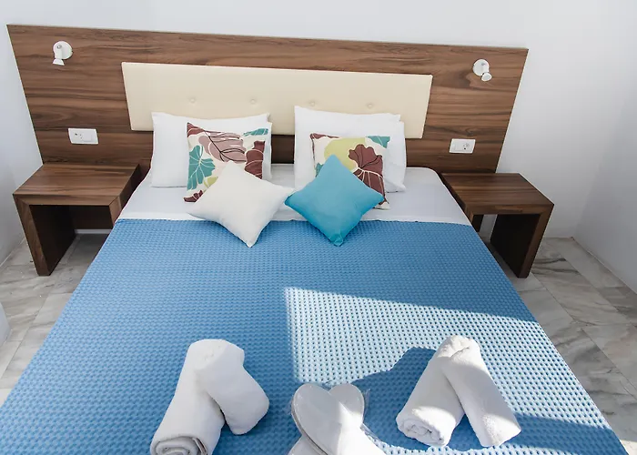 Santorini Otel Fira (Santorini)