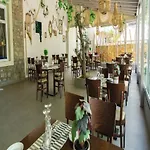 圣托里尼酒店 3*